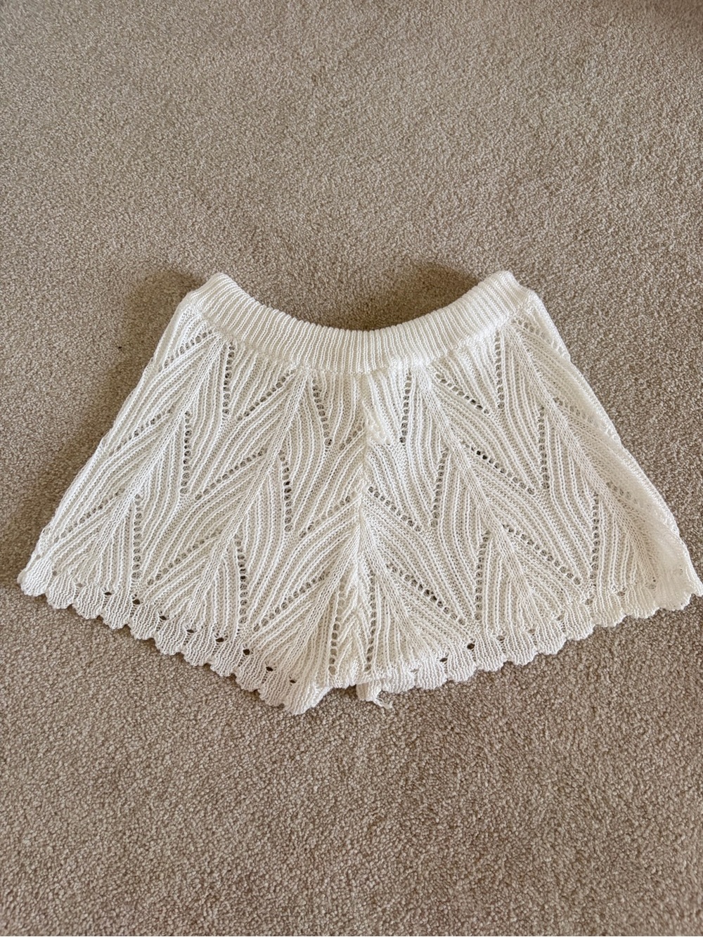 White Crochet Shorts - Picture 2 of 2